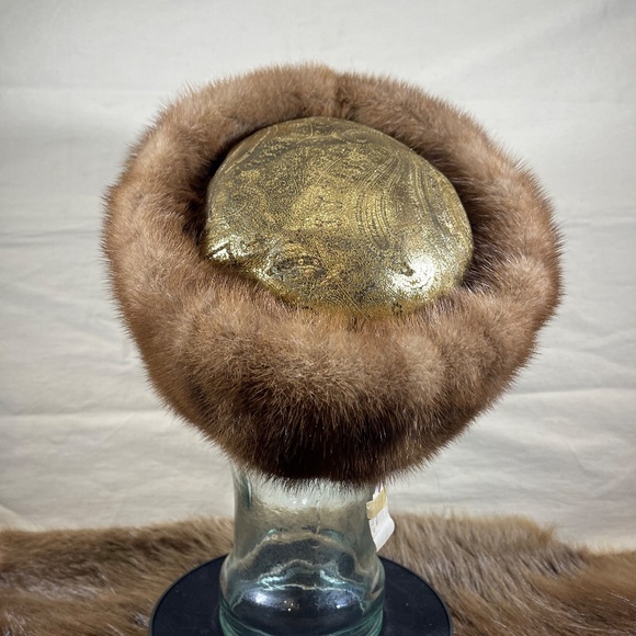 Sable Mink Fur Hat - Picture 7 of 9
